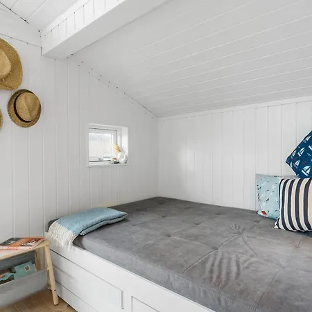 2 Bedroom Lovely In Rudkobing Spodsbjerg